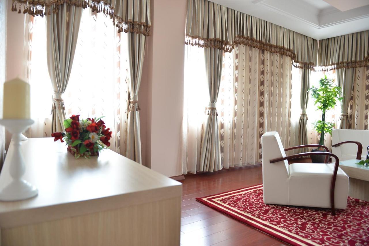 Hotel New Star Скопье Экстерьер фото